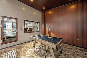 T P Villa
