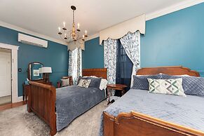 The Benchmark Inn