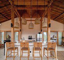 Tebola Joglo Villas