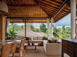 Tebola Joglo Villas