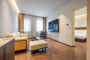 Yi Nian Fangcun Hotel