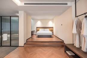 Yi Nian Fangcun Hotel