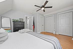 Lakeview Bliss Limit 8 3 Bedroom Villa