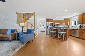 Lakeview Bliss Limit 8 3 Bedroom Villa