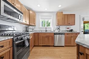 Lakeview Bliss Limit 8 3 Bedroom Villa