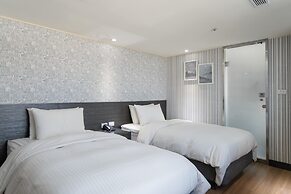 ElEnce Hotel