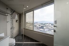 ElEnce Hotel