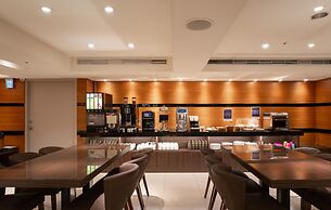ElEnce Hotel