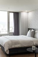 ElEnce Hotel
