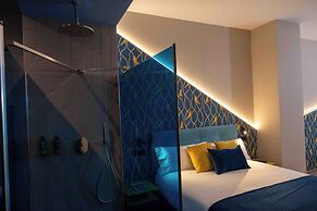 Pathos by Mimood Aparthotels