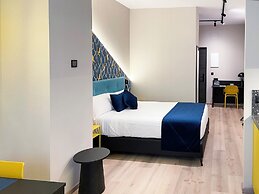 Pathos by Mimood Aparthotels