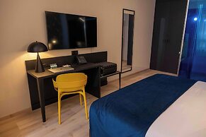 Pathos by Mimood Aparthotels