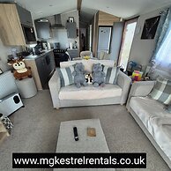 Cayton Bay Kestrel40