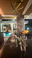 De Flourishing Hill Escape, Cha Am