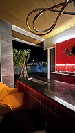 De Flourishing Hill Escape, Cha Am
