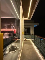 De Flourishing Hill Escape, Cha Am