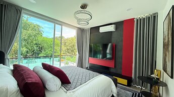 De Flourishing Hill Escape, Cha Am