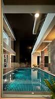 De Flourishing Hill Escape, Cha Am