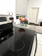 Modern 1BR Condo in Kingston