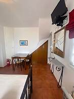 Aeolos Apartments