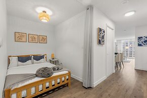 Harbourline Suites
