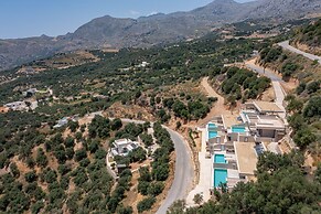 Pyrgos Exquisite Villas