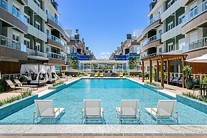Seaside Condominium in Campeche-florianopolis SHR
