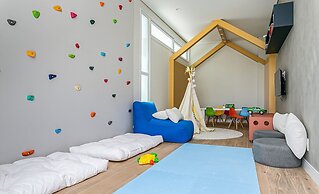 Seaside Condominium in Campeche-florianopolis SHR