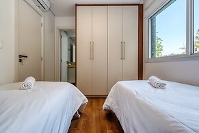 Modern Apt With Balcony 150m From the sea Abc0202