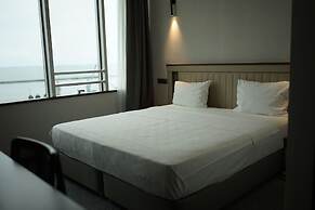 WEEN OTEL