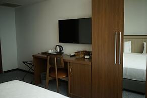 WEEN OTEL