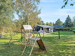 6 Person Holiday Home in Vaeggerlose
