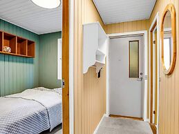 6 Person Holiday Home in Vaeggerlose
