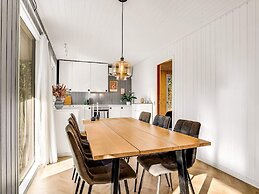 6 Person Holiday Home in Vaeggerlose
