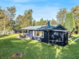 6 Person Holiday Home in Vaeggerlose