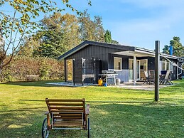 6 Person Holiday Home in Vaeggerlose