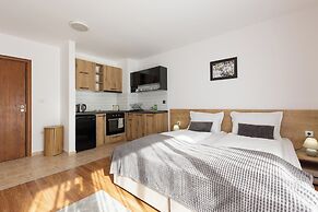 Pirin Sense Apartment Complex