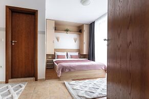Pirin Sense Apartment Complex