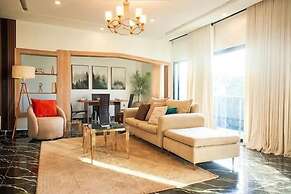 Cozy Cove Residence