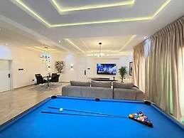 Cozy Cove Residence