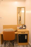 Hotel Kashi Crown