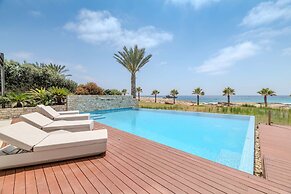 Vivo Mare Panorama Beachfront Villa
