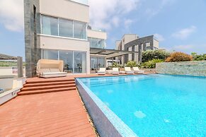 Vivo Mare Panorama Beachfront Villa