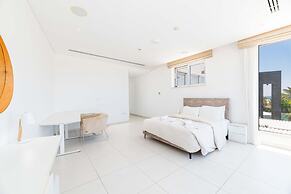 Vivo Mare Panorama Beachfront Villa