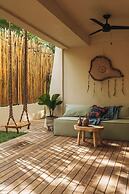 Luxury Jungle Retreat Sleeps 10 Rooftop Pool