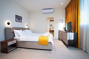 Roots Boutique Hotel