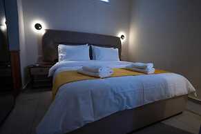 Roots Boutique Hotel