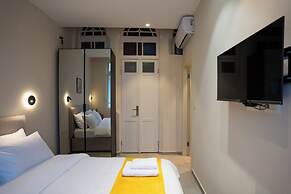 Roots Boutique Hotel