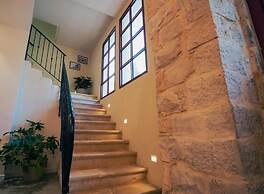 Roots Boutique Hotel