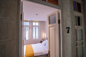 Roots Boutique Hotel